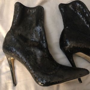 Sequence heels